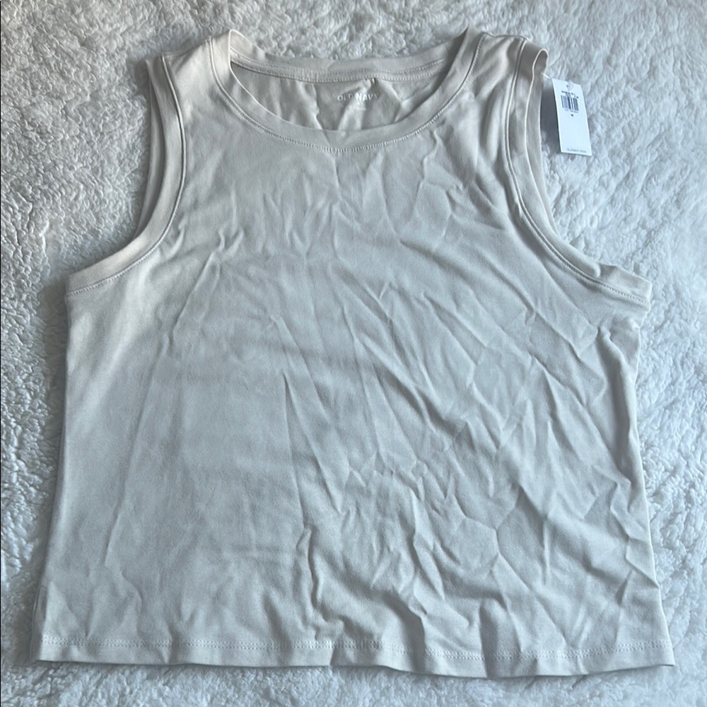Old Navy cream tank, M